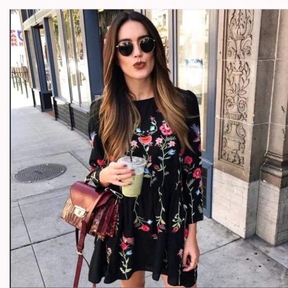 Zara floral embroidery shift dress in black color - Picture 6 of 10